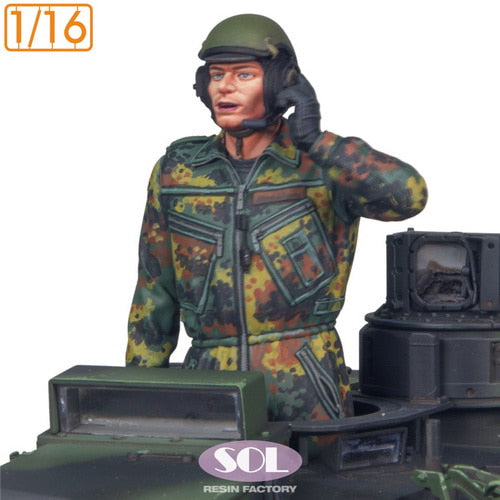sol-resin-mm922-bundeswehr-panzerkommandant-figur-1-16-leopard image 1