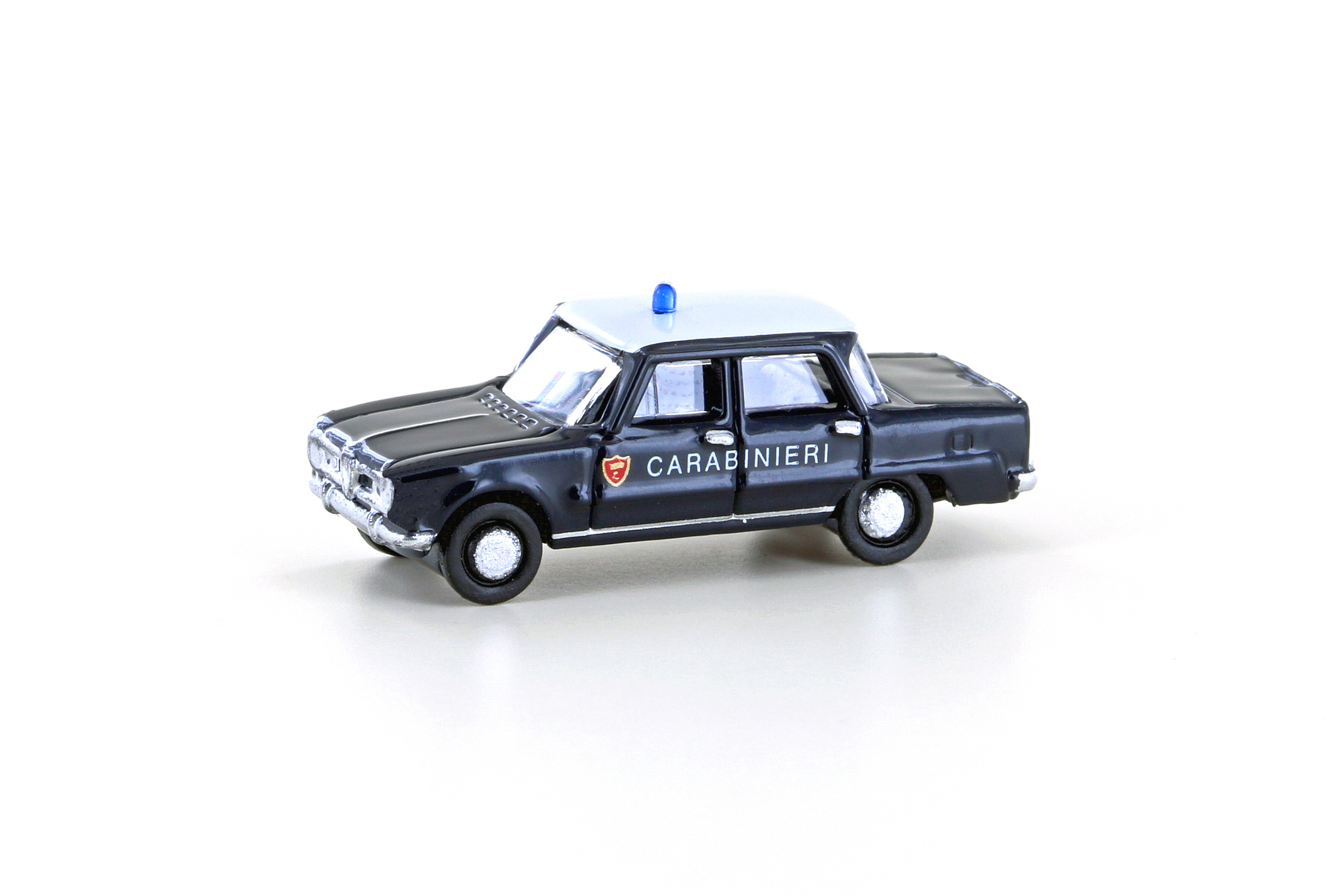 hobbytrain-alfa-romeo-giulia-carabinieri-modellauto-limousine image 1