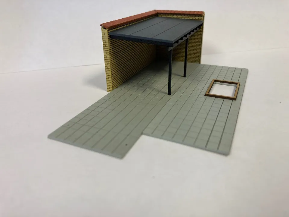 hobbytrade-villaer-ht-87294-modellhaus-carport-gelbe-steine image 1