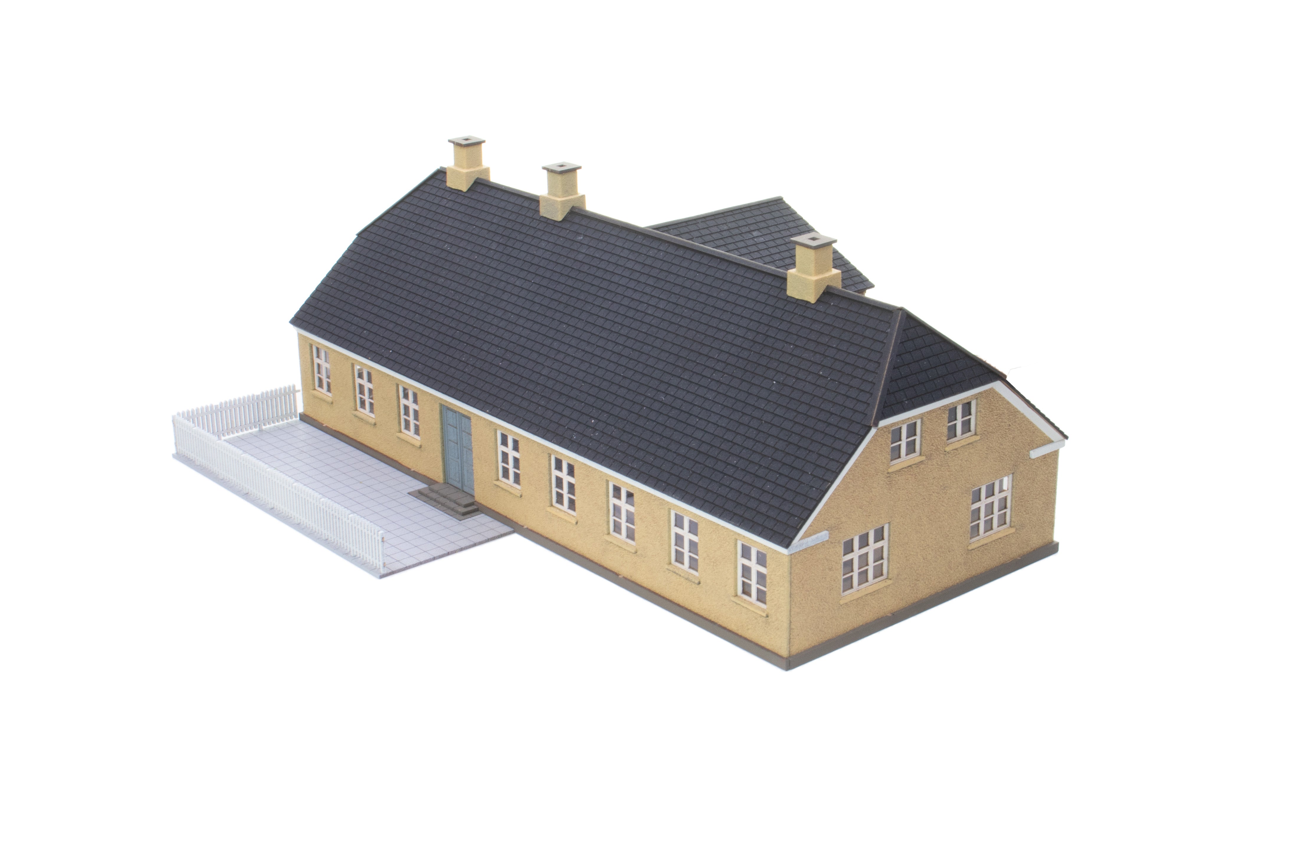 hobbytrade-ud-p-landet-ht-87382-modellhaus-landgasthof-gelber-putz image 3