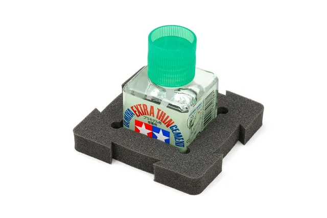 tamiya-87202-flaschenhalter-f-r-40ml-kleber-werkzeug image 1