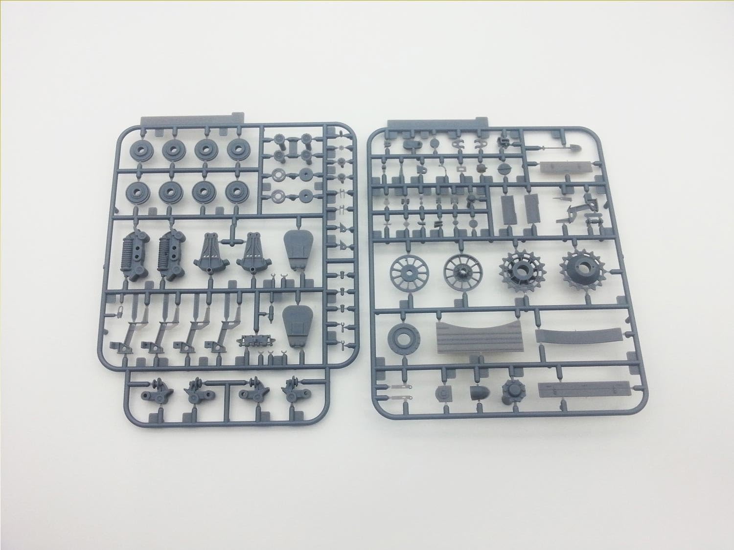 amusing-hobby-ah35a008-fv215b-183-bausatz-1-35-panzerj-ger image 6