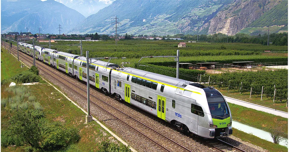 hobbytrain-triebwagen-rabe-515-mutz-bls-triebzug-ep-vi-4-tlg-spur-n image 1