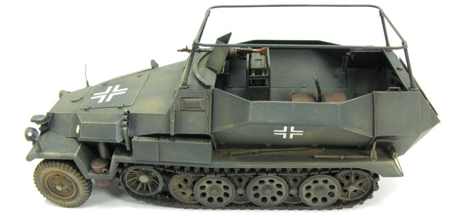 afv-club-35117-sd-kfz-251-17-ausf-c-bausatz-1-35-halbkettenfahrzeug image 3