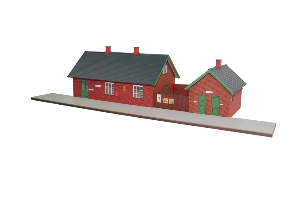 hobbytrade-ved-banen-ht-87362-modellhaus-landstation-rote-steine image 1
