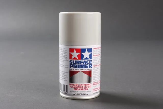 tamiya-87026-surface-primer-spray-100ml-hellgrau-plastik image 1