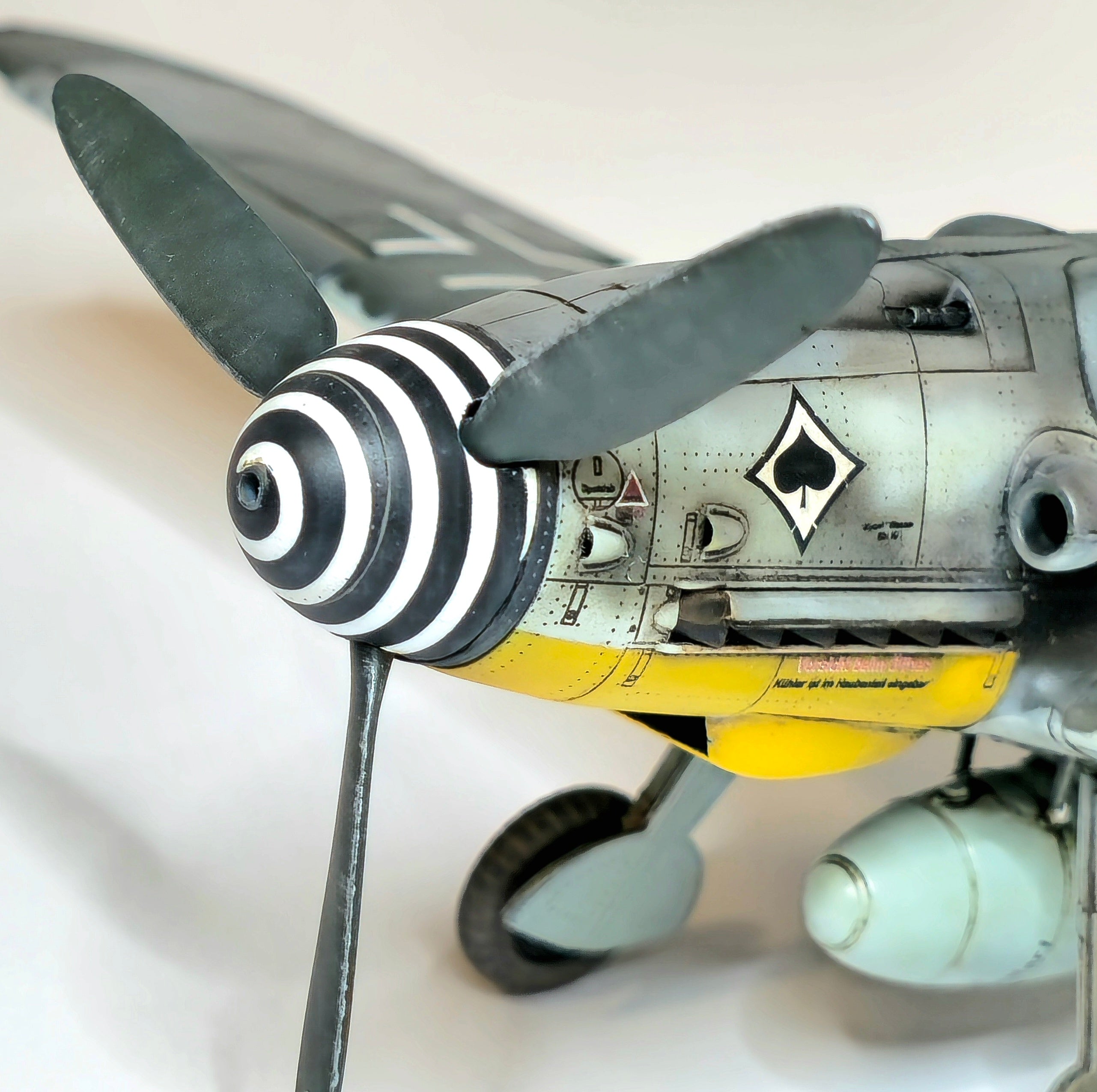 eduard-82167-bf-109-g-6-profipack-flugzeug-bausatz-1-48 image 8