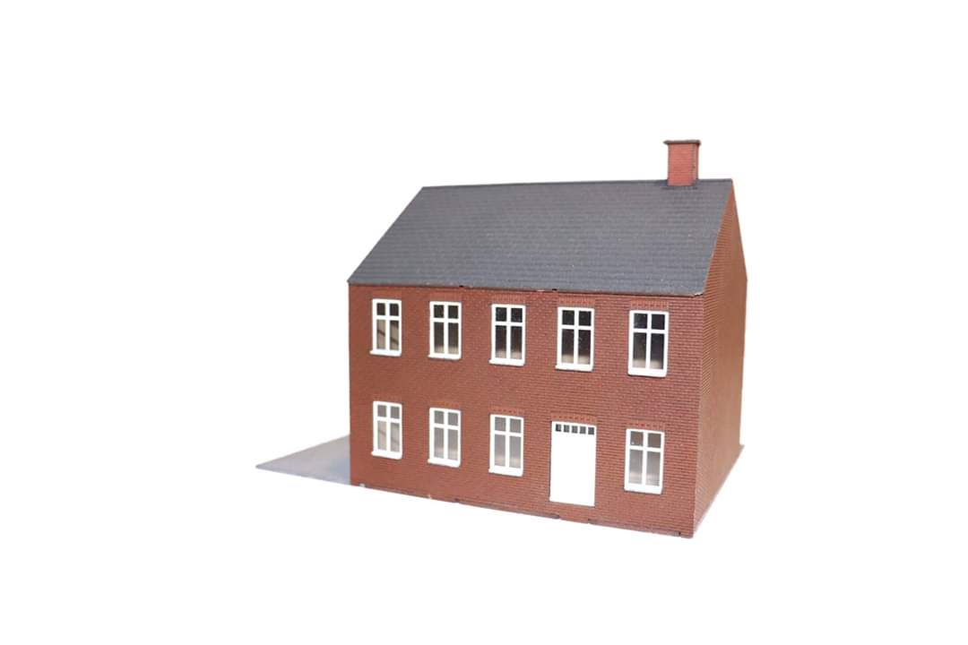 hobbytrade-danske-byhuse-ht-87205-modellhaus-stadthaus-tatol-laden image 4