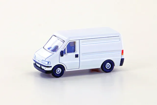 hobbytrain-modellautos-fiat-ducato-ii-transporter-modellauto-wei image 1