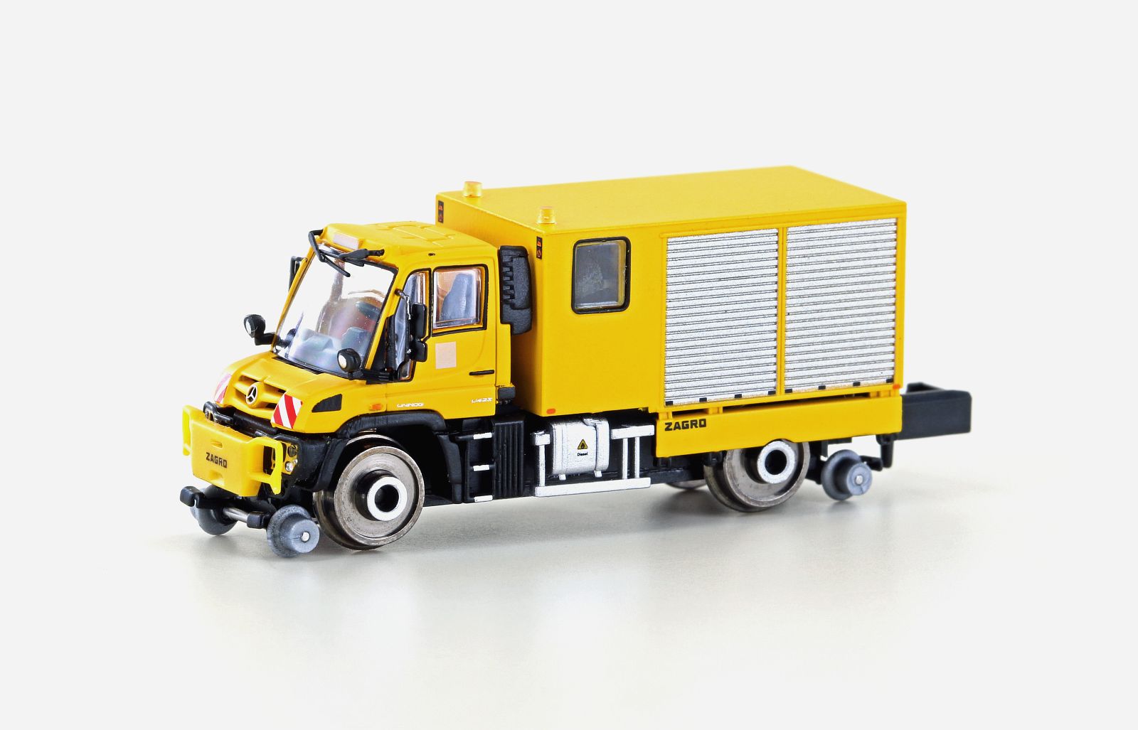 hobbytrain-zubeh-r-zweiwege-unimog-u423-neutral-dc-dcc-spur-n image 1