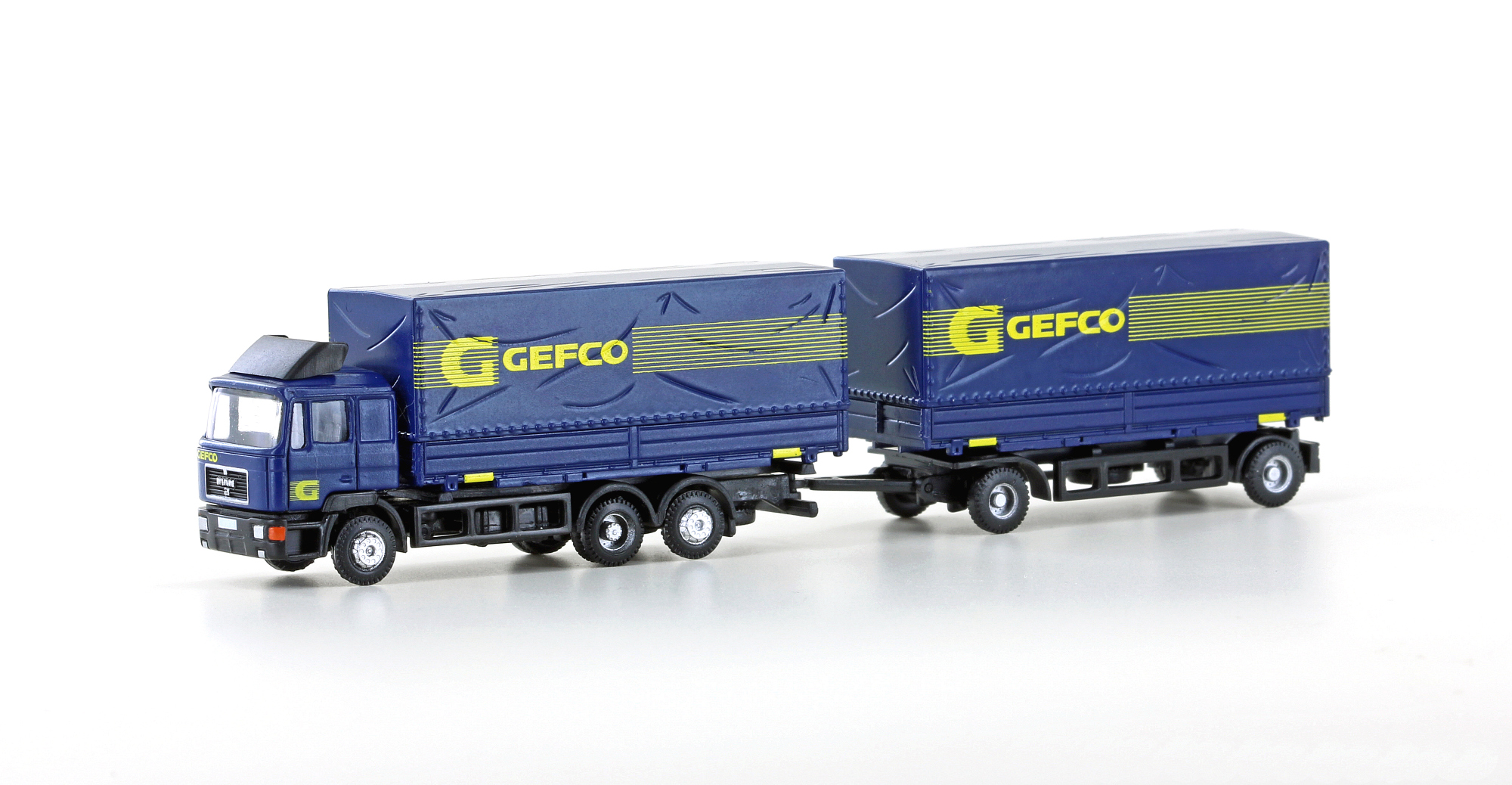 hobbytrain-man-f90-3-achs-h-ngerzug-gefco-lkw-modell image 1