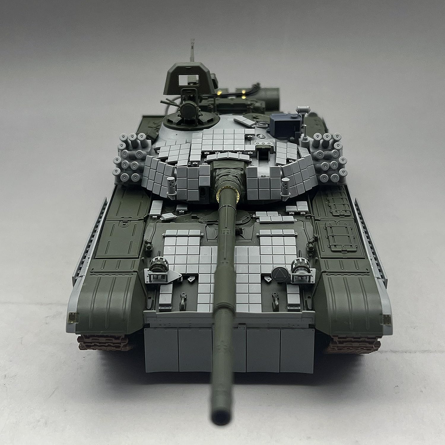amusing-hobby-35a069-pt-91-twardy-panzer-1-35-erawa image 5