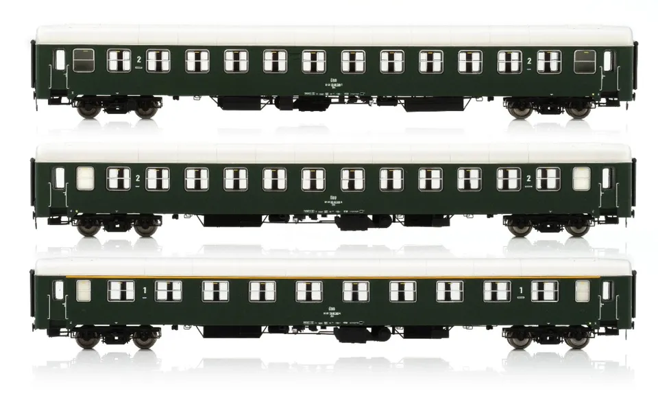 hobbytrain-uic-x-personenwagen-bb-3er-set-gr-n-ep-iii image 1