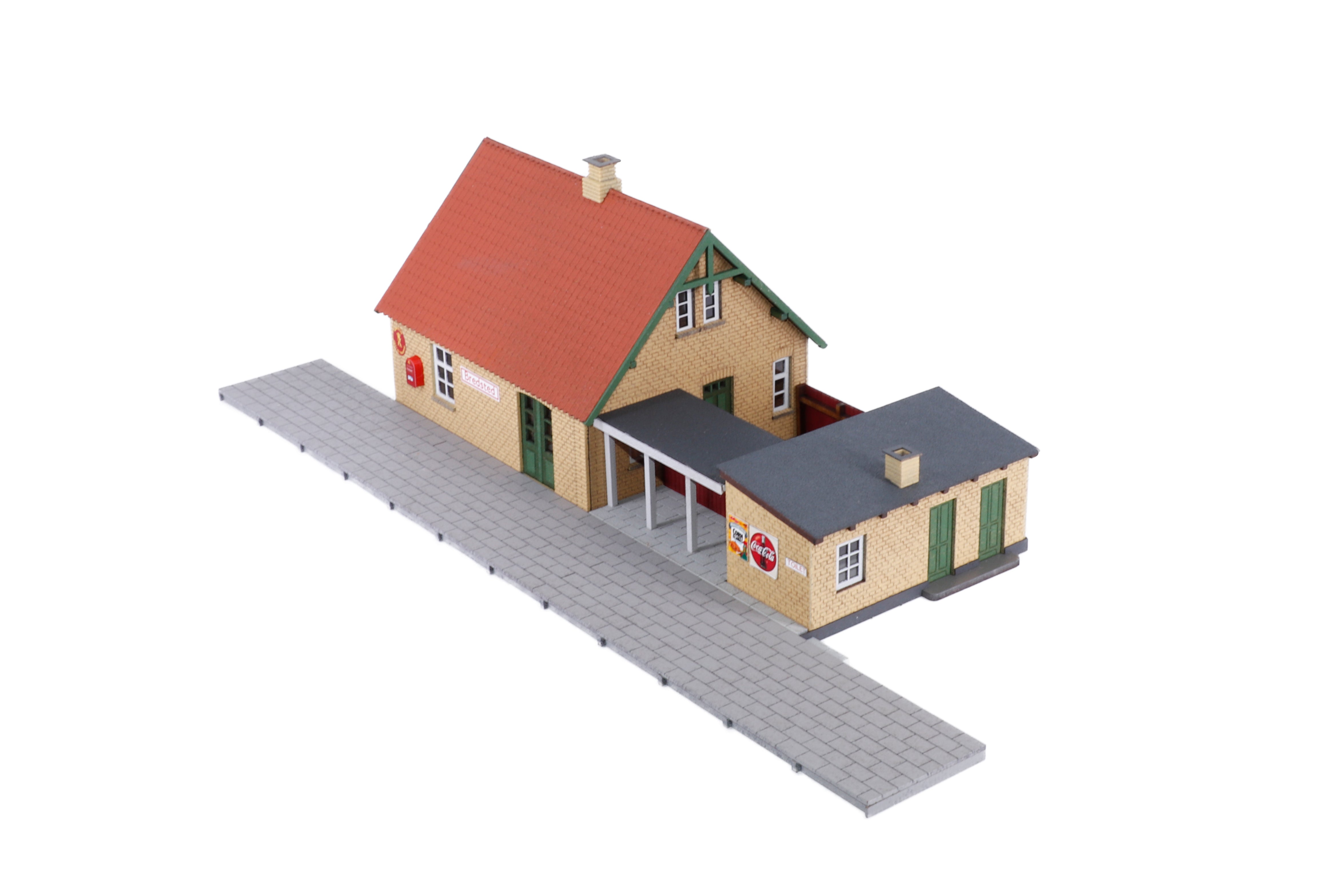 hobbytrade-ved-banen-ht-87361-landstation-modellhaus-h0-gelb image 3
