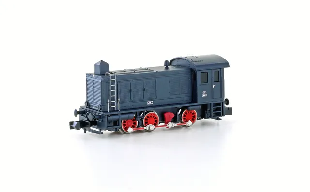 hobbytrain-diesellok-wr360-c14-wh-ep-ii-rangierlok-n image 1