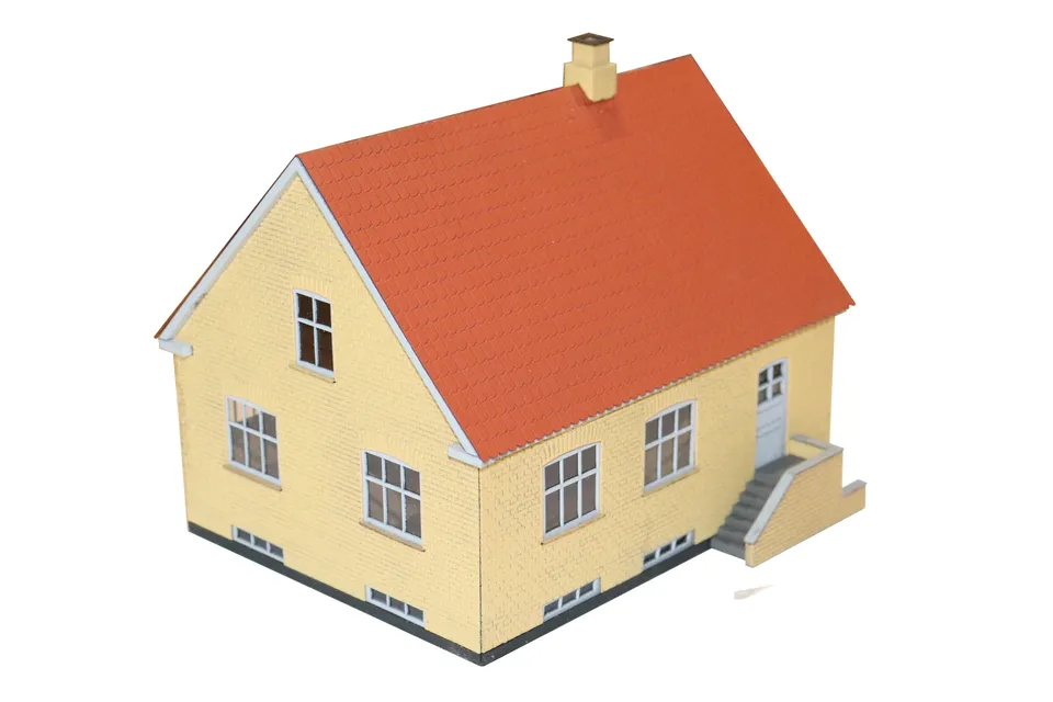 hobbytrade-villaer-ht-87271-modellhaus-villa-gelbe-steine image 1