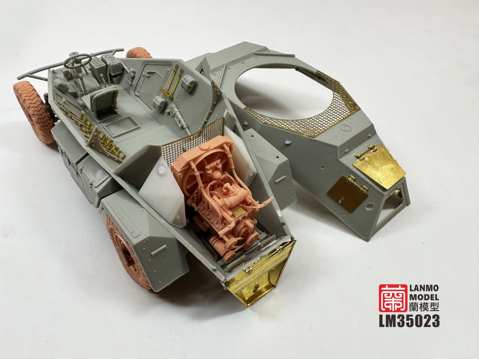lanmo-model-lm35023-sd-kfz-222-223-motorraum-1-35-upgrade image 3