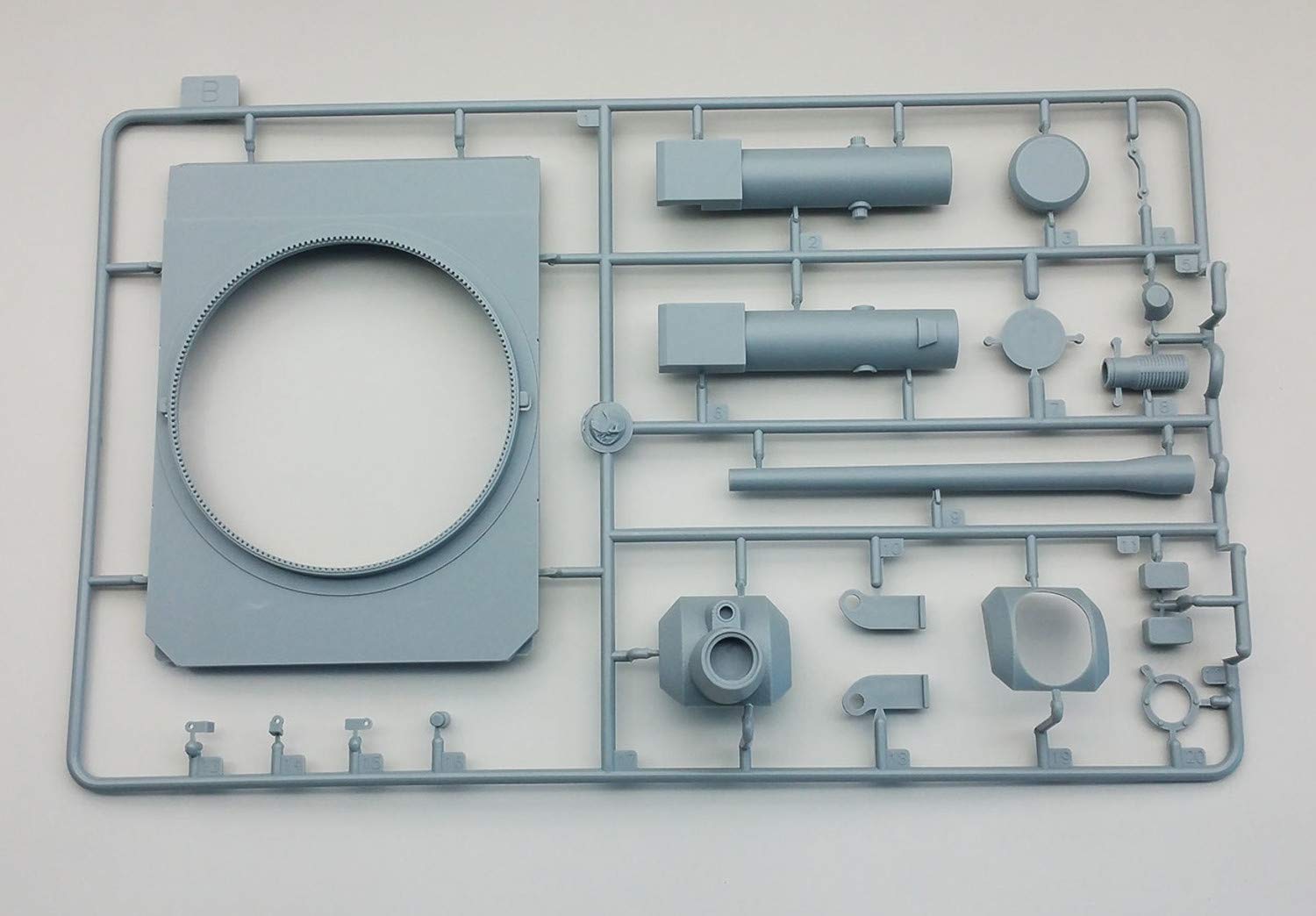 amusing-hobby-35a015-e-100-krupp-turm-bausatz-1-35-panzer image 3