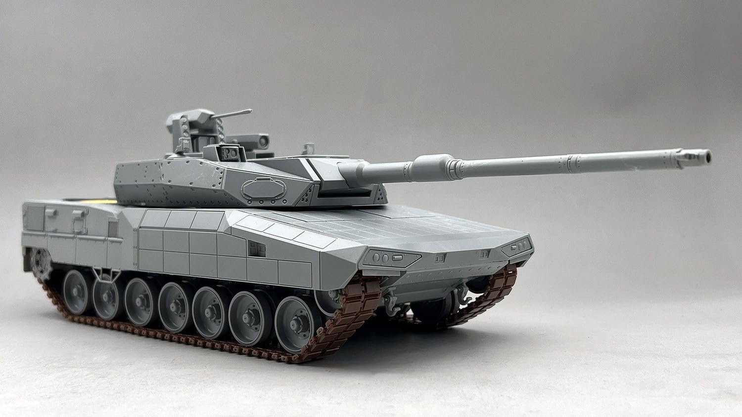 amusing-hobby-35a062-leopard-2-a-rc-3-0-panzermodell-1-35 image 4