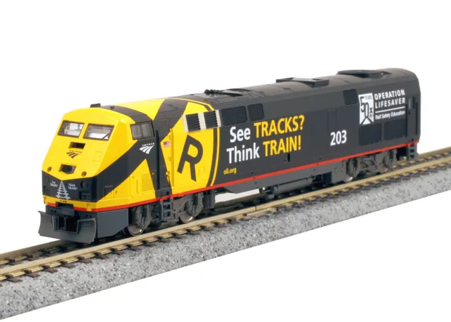 hobbytrain-ge-p42-amtrak-diesellok-ep-vi-203-lifesaver-spur-n image 1