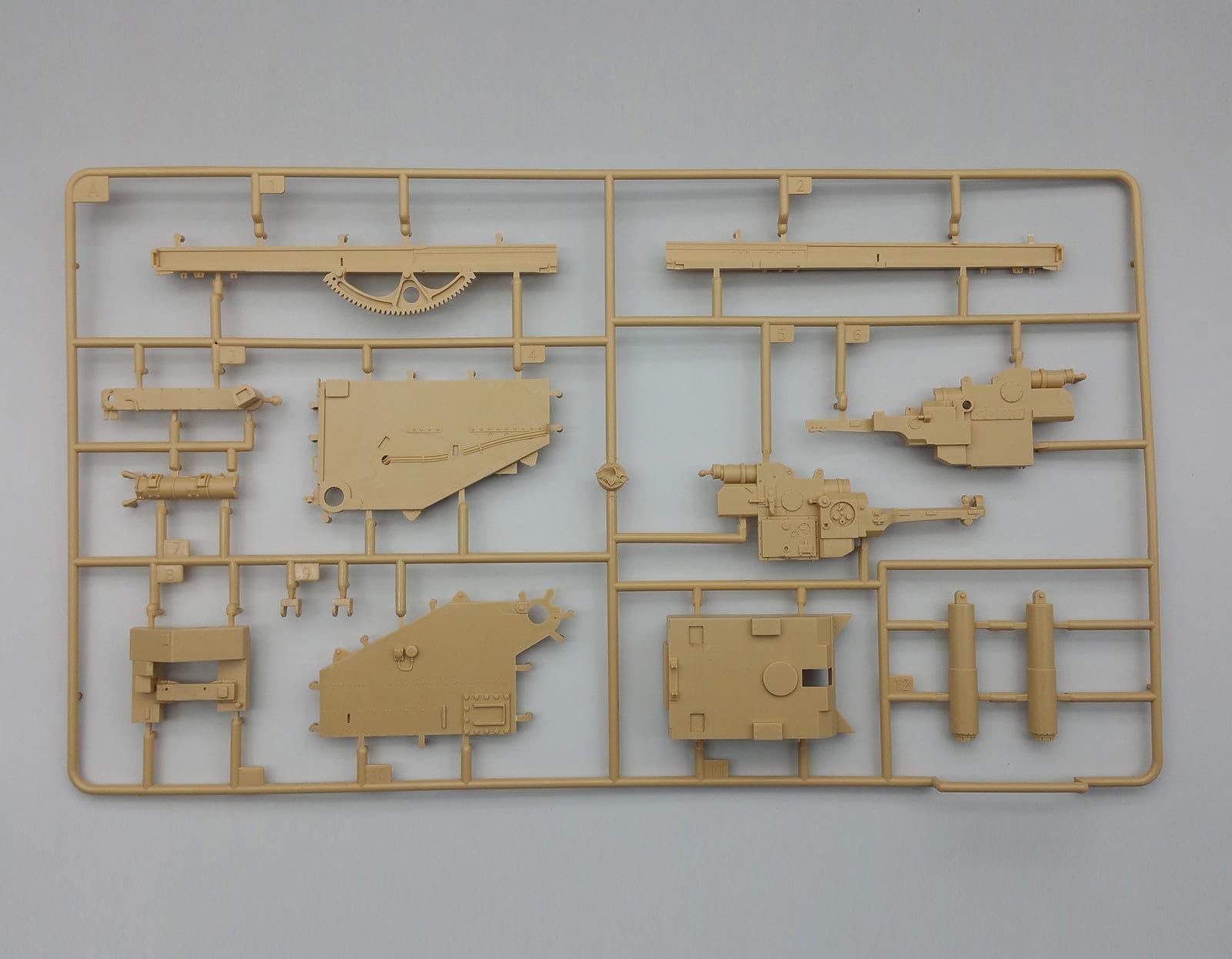 amusing-hobby-flak-40-ah35a020-bausatz-1-35-radar image 6