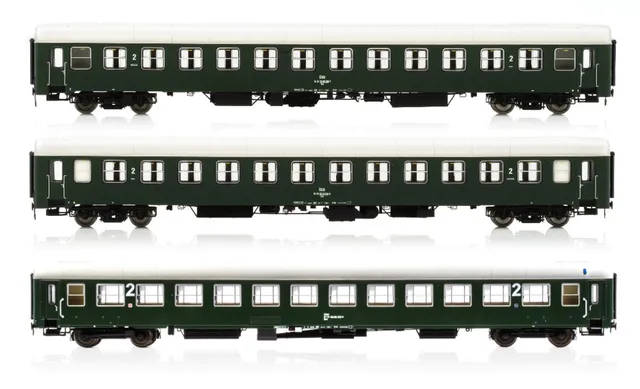 hobbytrain-personenwagen-uic-x-bb-h0-3er-set-gr-n-ep-iv image 1