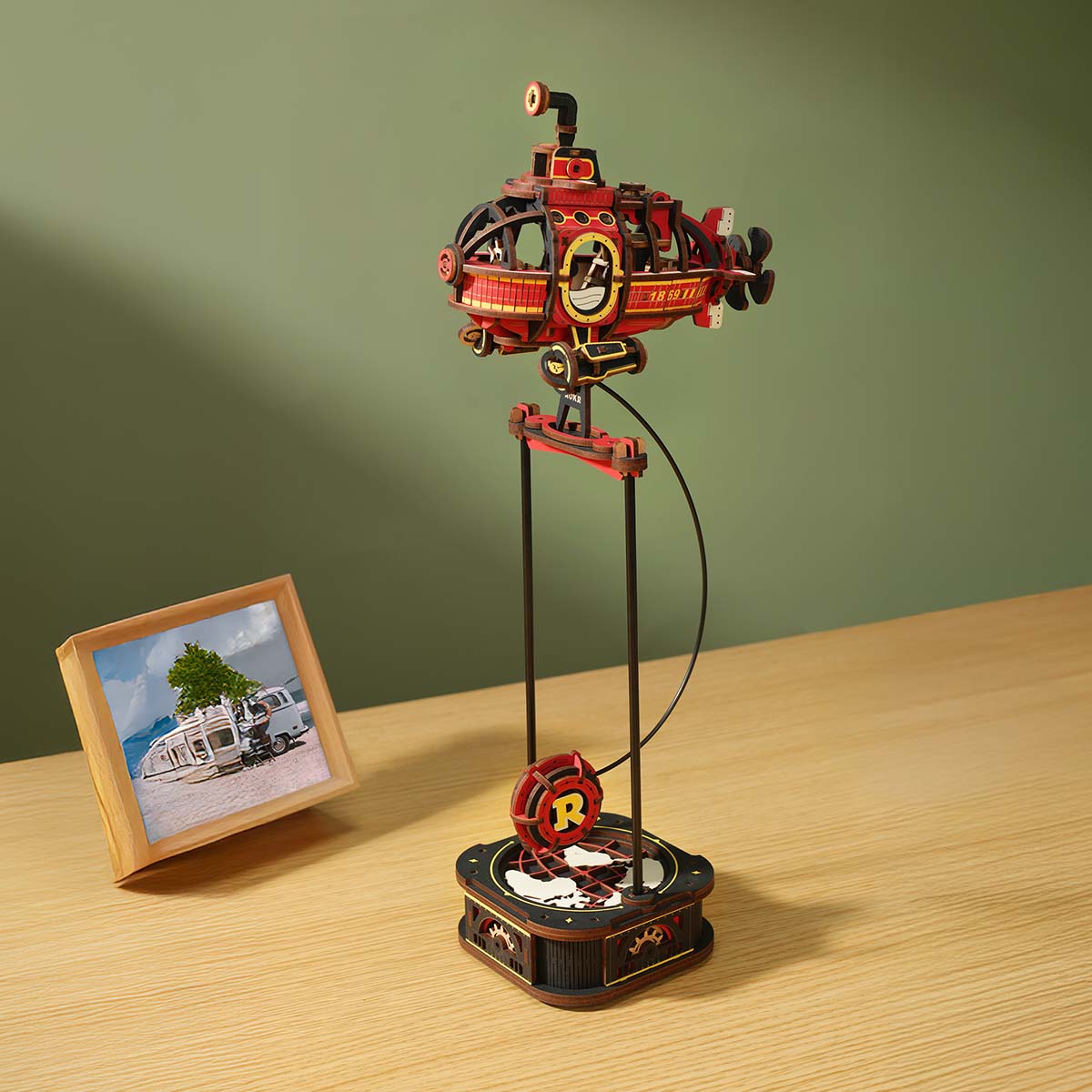 robotime-rokr-mcd04-deep-sea-adventurer-3d-holzbausatz-u-boot image 1