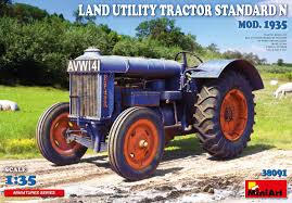 miniart-38091-land-utility-tractor-bausatz-1-35-standard-n image 1