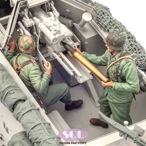 sol-mm826-sd-kfz-251-22-besatzung-figuren-1-16-resin-unbemalt image 1