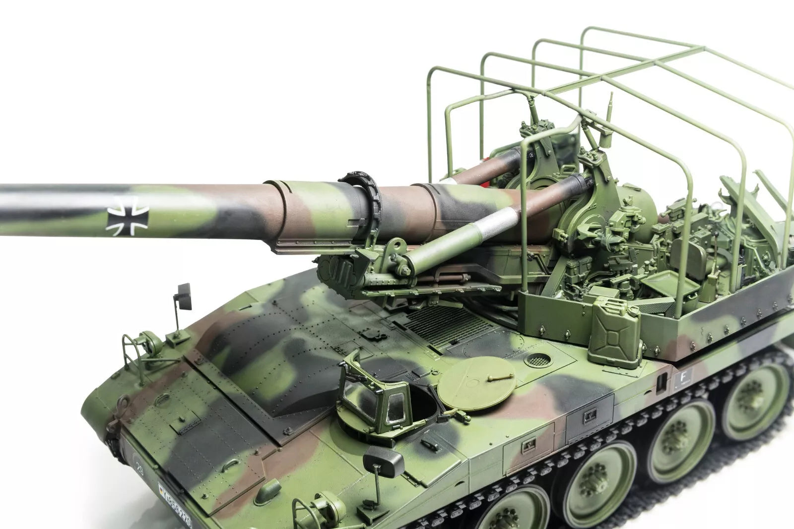 afv-club-m110a2g-haubitze-bundeswehr-1-35-35350 image 5