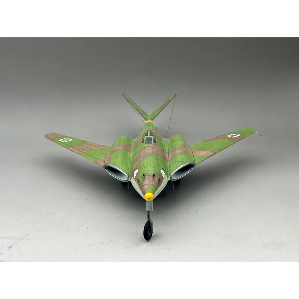 amusing-hobby-48a004-me-262-hgiii-v-tail-1-48 image 2