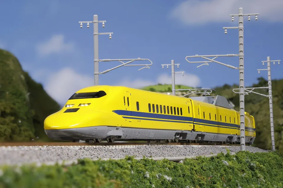 hobbytrain-serie-923-dr-yellow-3-tlg-triebzug-spur-n-ep-vi image 1