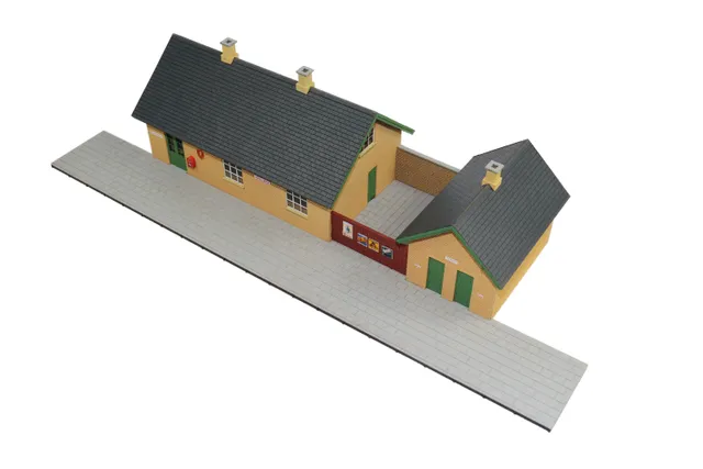hobbytrade-ved-banen-ht-87363-landstation-bausatz-gelb-h0 image 1