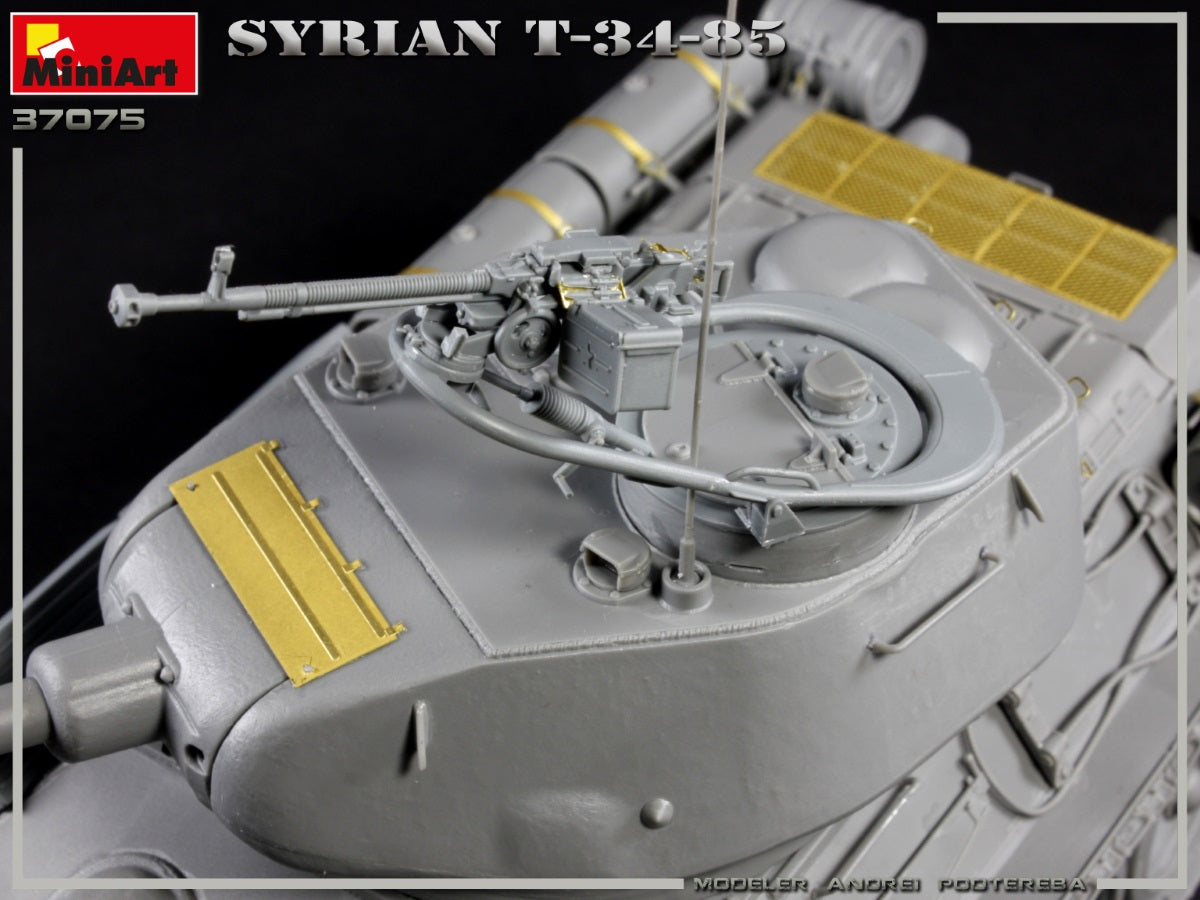 miniart-37075-t-34-85-1-35-panzer-bausatz-syrien image 2