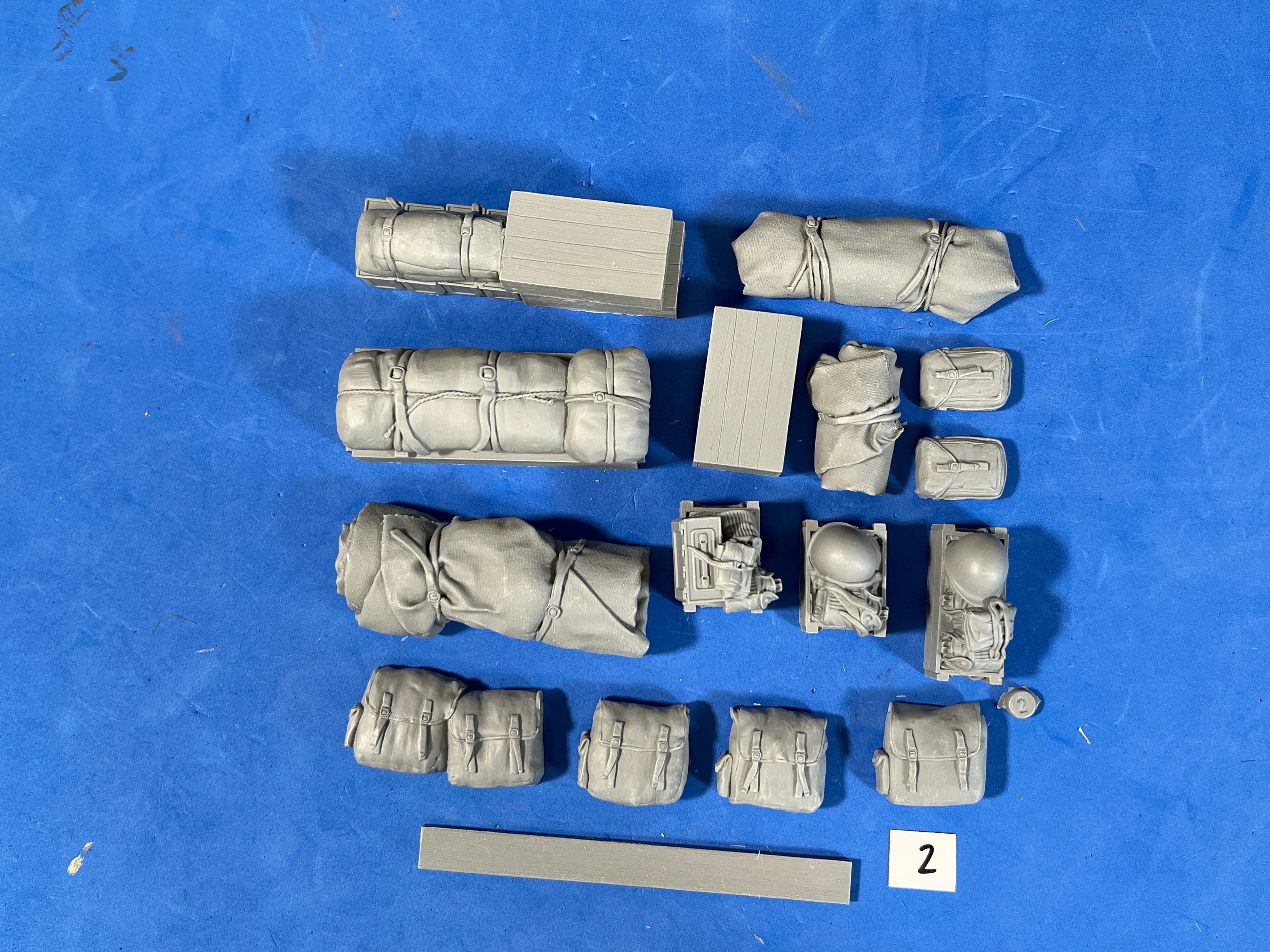 value-gear-atb02-sherman-stowage-set-2-1-16-resin image 1
