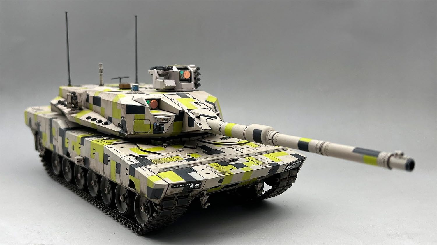 amusing-hobby-35a065-kf51-u-panther-1-35-panzermodellbausatz image 5