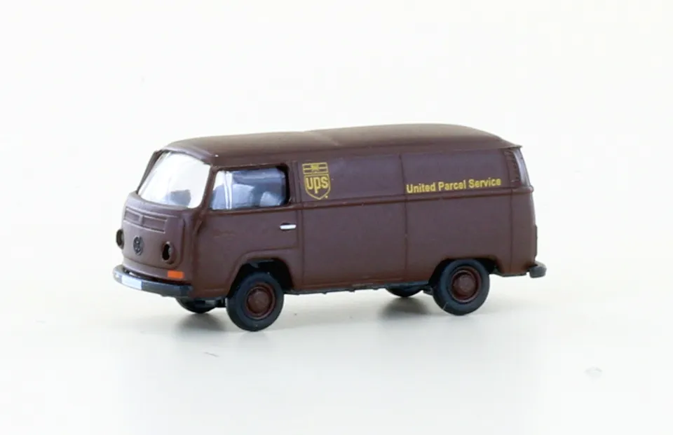 hobbytrain-modellautos-vw-t2-transporter-ups-modellauto-spur-n image 1