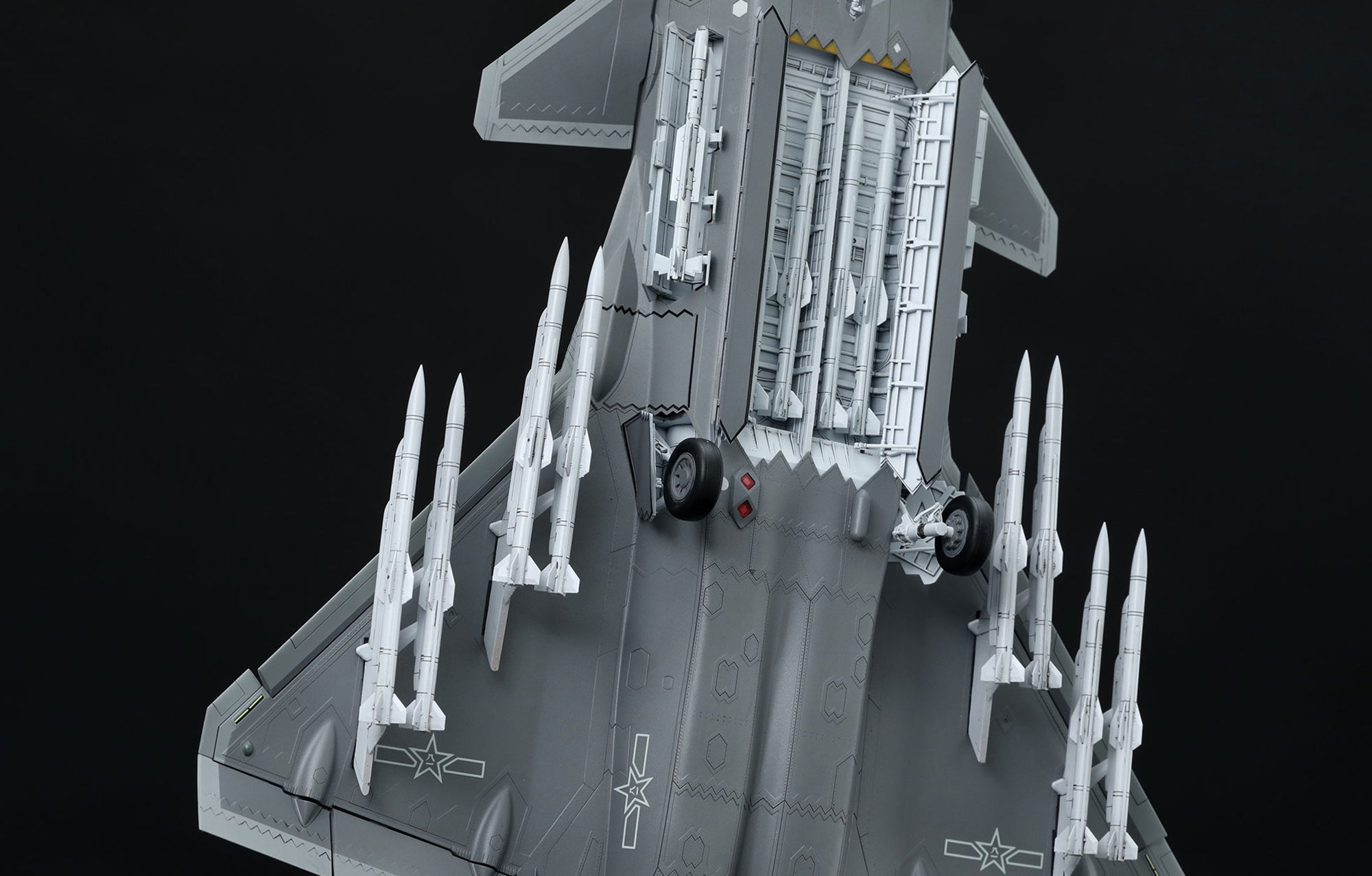 meng-ls-002s-j-20-beast-mode-flugzeug-bausatz-1-48 image 5