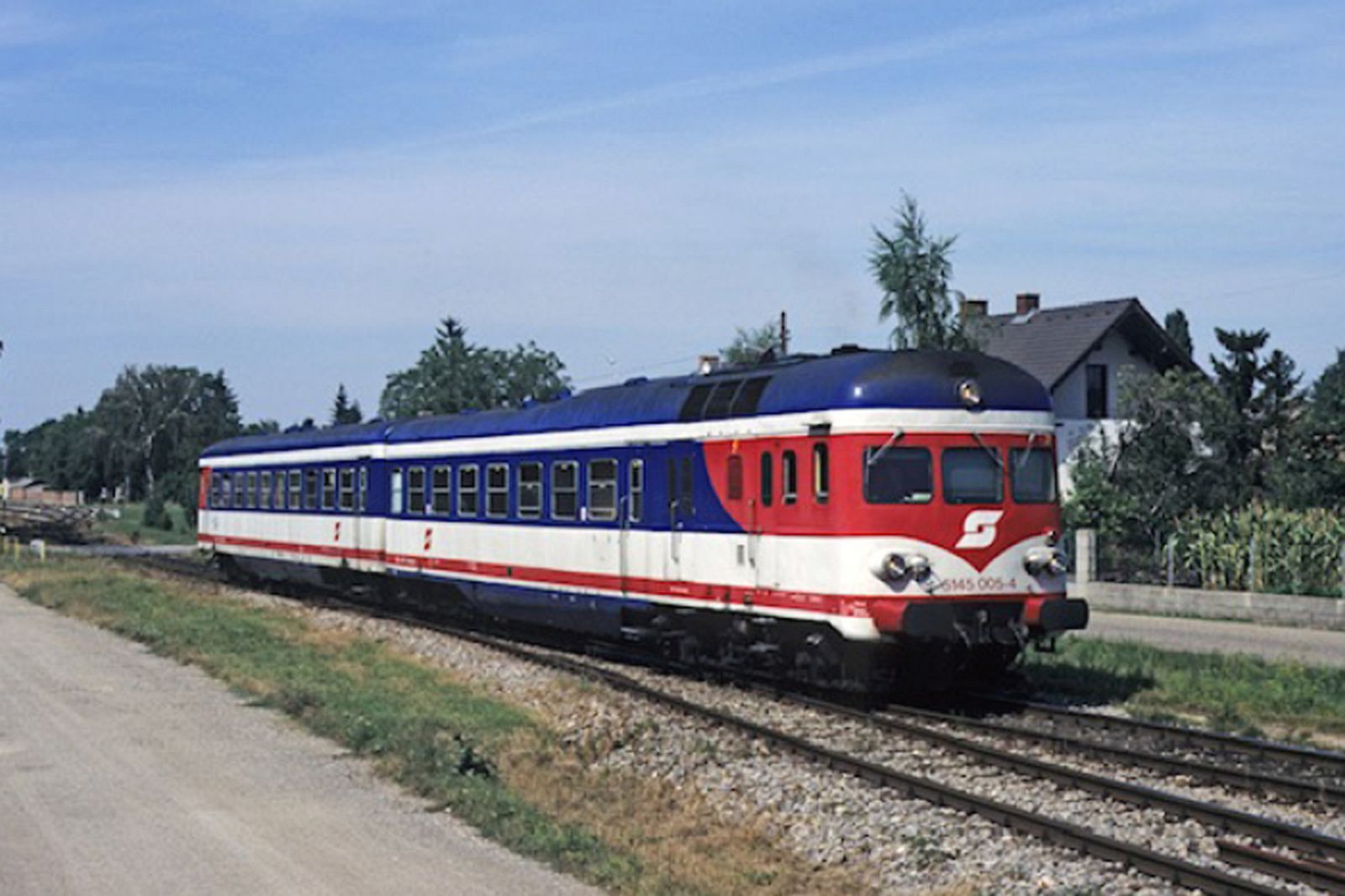 hobbytrain-triebwagen-rh-5145-bb-2-tlg-ep-v-ac image 1