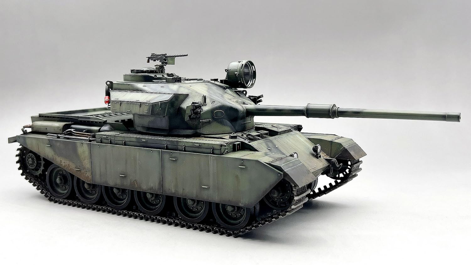 amusing-hobby-35a071-centurion-action-x-panzermodell-1-35 image 4
