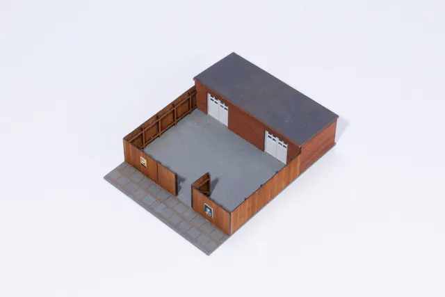 hobbytrade-danske-byhuse-ht-87214-hinterhof-werkstatt-h0 image 1