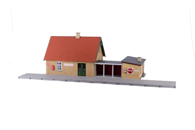 hobbytrade-ved-banen-ht-87361-landstation-modellhaus-h0-gelb image 1